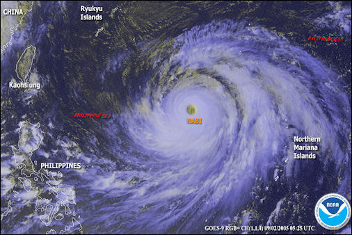 20111107-Wiki c Typhoon super 14W (Nabi)_2005-09-04-23-30.jpg